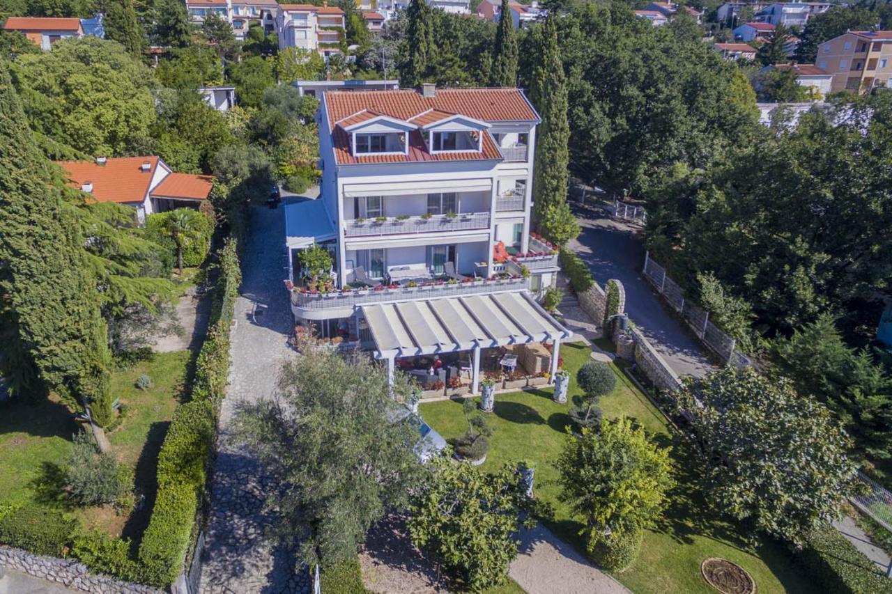 Ivan & Anka Apartments Bojko Selce Exterior foto